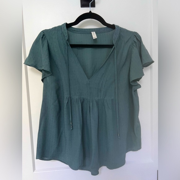 🩷🩷🩷 SOLD!! 🩷🩷🩷GENTLE FAWN Feminine Ava Top in spruce - US size L - Picture 3 of 8